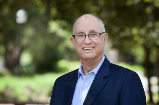 Jeffrey Pfeffer, professor de comportamento organizacional na Graduate School of Business, da Universidade de Stanford. Foto: Universidade de Stanford